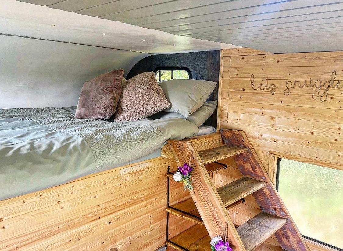North Yorkshire Horse Box Hotel Bagian luar foto